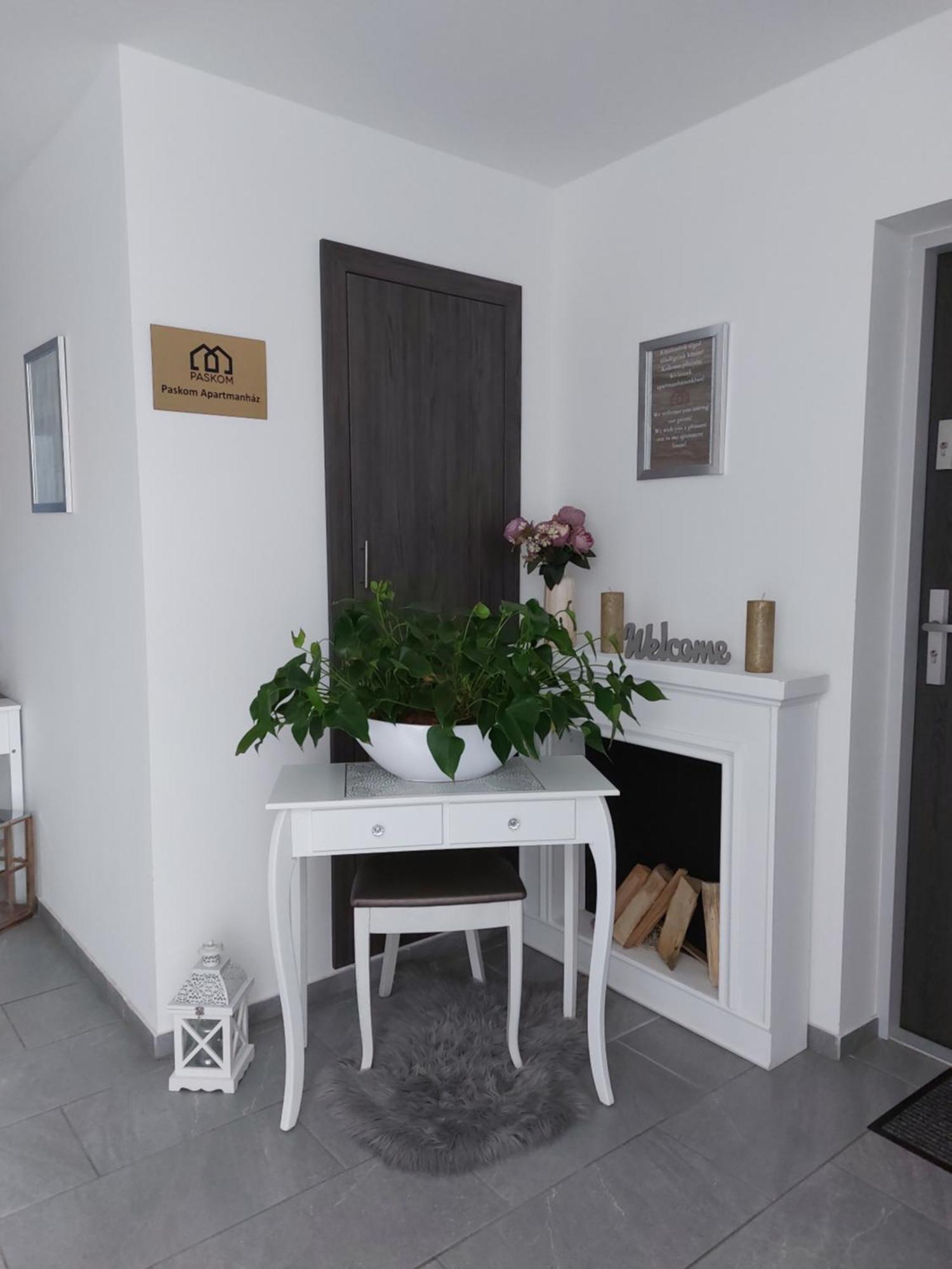 Paskom Apartmanház Nyergesujfalu Exterior foto